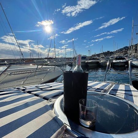 ホテル Bea Boat Charter マントン エクステリア 写真