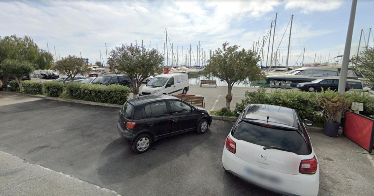 ホテル Bea Boat Charter マントン エクステリア 写真