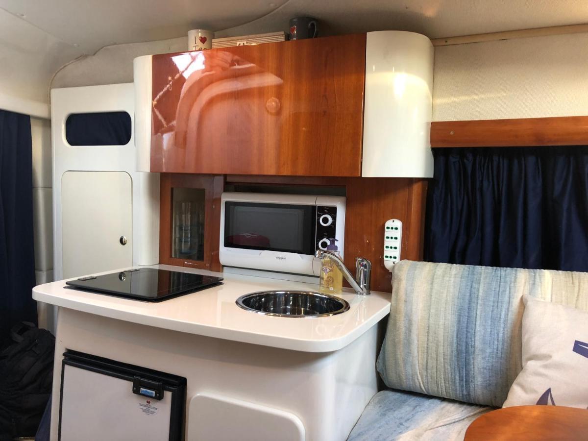 ホテル Bea Boat Charter マントン エクステリア 写真